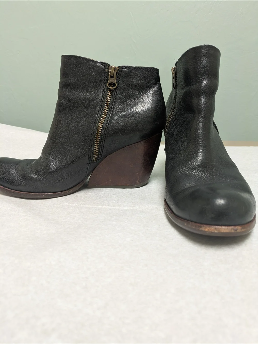 Kork-Ease Natalya Black Leather Ankle Booties w/Side Zip Sz:8.5 Boho Chunky Heel